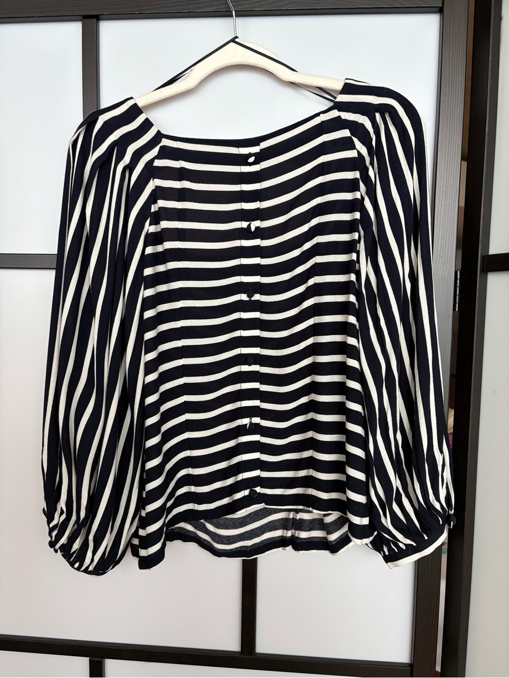 Banana Republic Striped Puff Sleeve Top Size M NWT - Picture 6 of 8